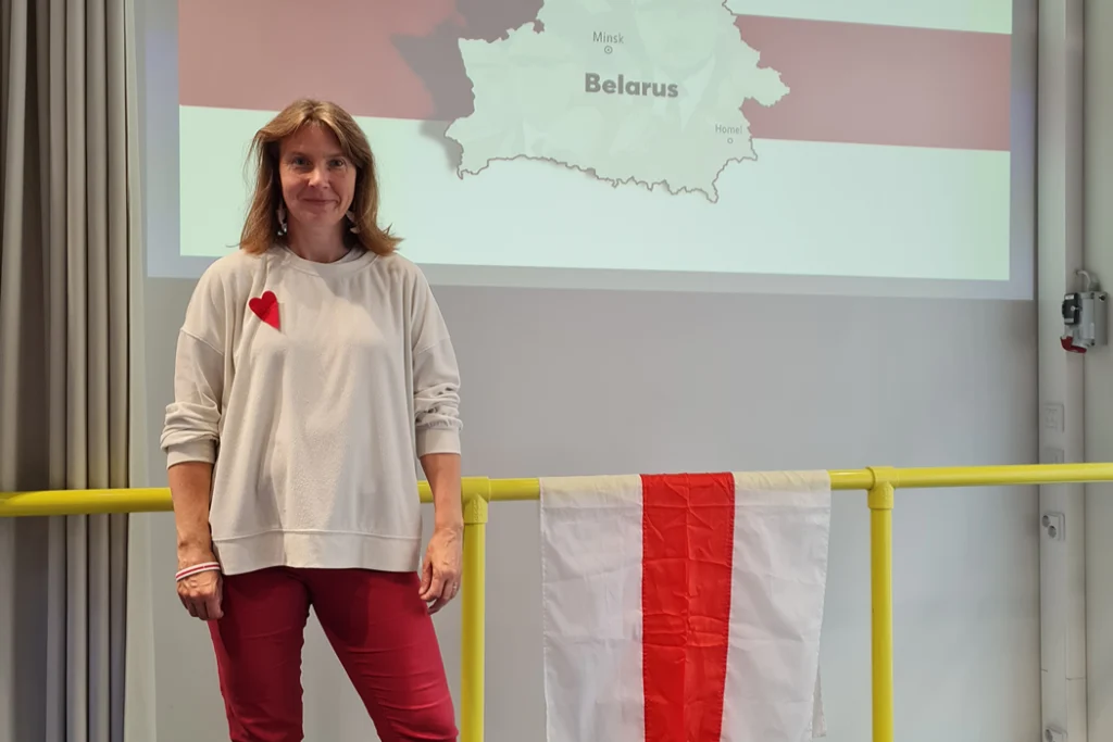 Image of Ingrid with mailbox project